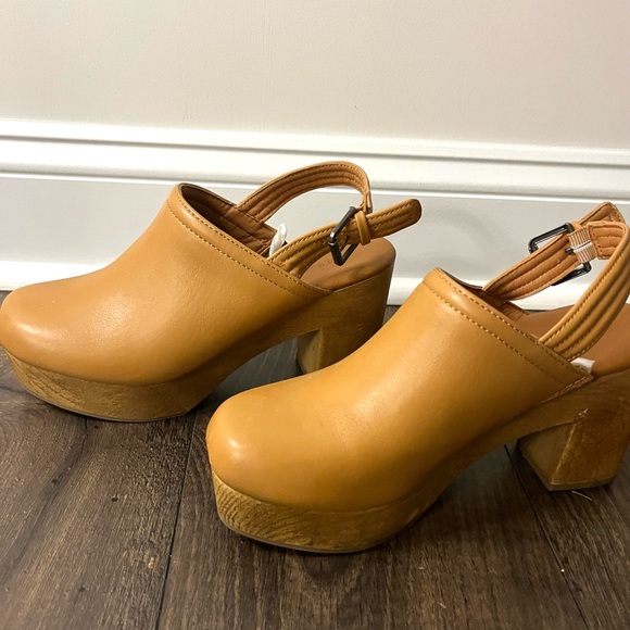 UNIVERSAL THREAD - Watson Platform Clog Heels Tan - Women’s Size 8 - Picture 5 of 8